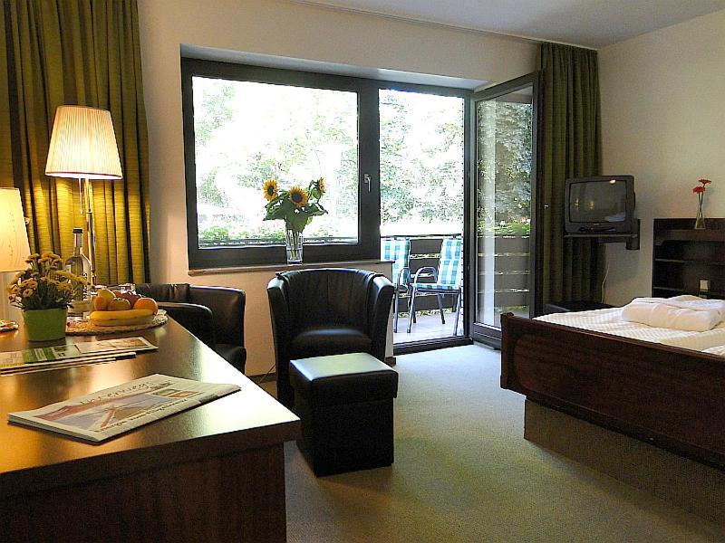 Hotel Zum Goldenen Hirsch Bad Bevensen Esterno foto